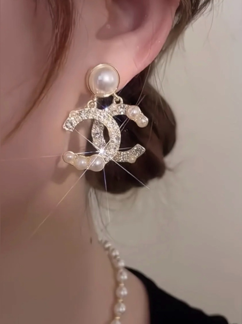 Crystal & Pearl CC Logo Drop Earrings - Gold and White